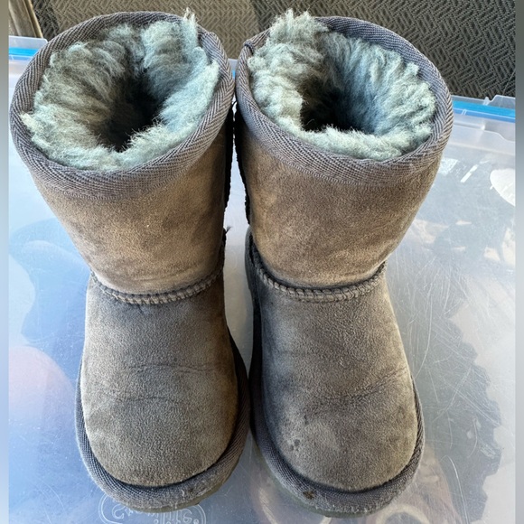 SOLD 
Toddler size 7 Uggs gray - Picture 2 of 6